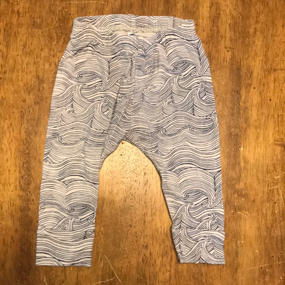 Old Navy wave pants